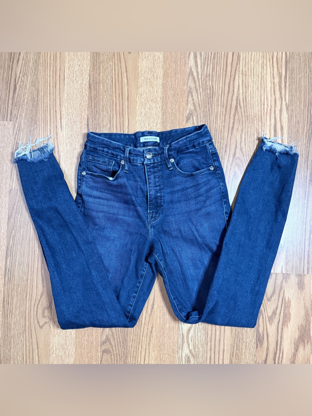 High-Rise Dark Blue Women's Skinny Jeans with Raw Hem Good American